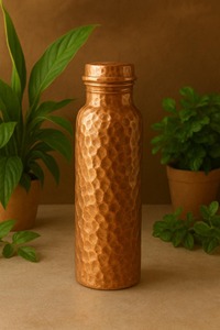 Botella de Agua de Cobre Timeless Gear - Estilo Duradero, Color Sólido, a Prueba de Fugas, Gran Capacidad, Ecológica y Portátil, Diseño Vintage - Product Image 2