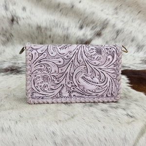 Nouveauté 2026 : Sacs à bandoulière en cuir véritable Venus pour femmes, décorés de lettres florales et d'ornements faits à la main - Product Image 3