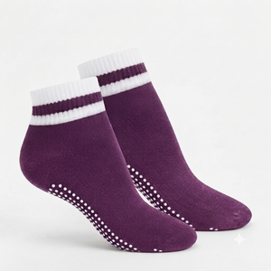 Chaussettes de sport personnalisées en gros – Qualité supérieure, design unique, antidérapantes, à prix abordable, motif uni, polyester/coton - Product Image 2