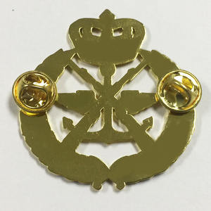 Badges métalliques plaqués or de haute qualité |   Épingles à emblèmes personnalisées de haute qualité, courtes et nettes - Product Image 6