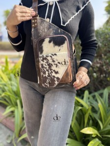 New Arrival Cowhide Fur Leather Shoulder Bag Stylish Trending <b>Travel</b> Handbag Easy to Carry <b>Money</b> <b>Belt</b> Multi Uses Bags Unisex Bag - Product Image 4