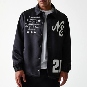 Chaqueta Acolchada Premium Negra Vintage de Poliéster con Cuello Alto, Impermeable y Resistente al Viento, con Impresión Digital y Bordado para Parejas - Product Image 2