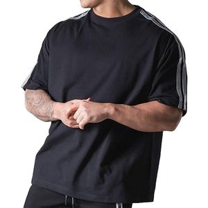 Diseño personalizado hombres gimnasio entrenamiento oversize manga corta cuello redondo Camiseta microfibra - Product Image 1