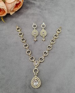 Oval <b>Link</b> Chain Necklace With Pear Drop Halo Pendant & Matching Earring Elegant American Diamond Jewelry Set for Women Wholesale - Product Image 4
