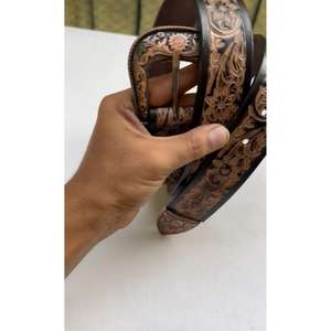 Cinturón de Cuero de Vaca con Diseño Tallado a Mano, Longitud Personalizada, Hebilla de Acero de Lujo, Ecológico, Impermeable, Fabricación Personalizada en India - Product Image 5