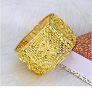 Bracelet Classique Haute Qualité Mode Plaqué Or Bracelet Pour Femmes En Gros Plaqué Or Bijoux Large Épais Bracelet - Product Image 5