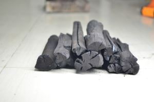 Carbón Vegetal Blanco de Madera Dura de Alta Calidad, Sin Humo, Tiempo de Combustión de 4 a 5 Horas, Empaque de 20 kg - Product Image 4