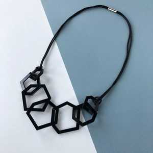 Collar de Resina Negra Unisex de MN EXPORTS, Joyería Moderna para Mujer, Hecho a Mano, Collar de Moda para Fiestas Cristianas - Product Image 2