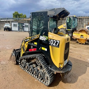 Cargadora ASV RT 50 de alto rendimiento diseñada para la eficiencia en la construcción, que ofrece una potente fuerza hidráulica y un excelente agarre. - Product Image 1