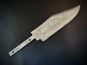 Cuchilla de Acero de Damasco Hecha a Mano Personalizada para Cuchillo de Caza, Grado Industrial, Punta Caída, Filo Recto - Product Image 4