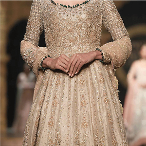 Vestido de Novia Étnico para Mujer, el Más Hermoso Vestido de Patrón Sólido para Damas, Ropa Pakistaní Ecológica Personalizada - Product Image 5