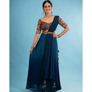 Chemisier en coton brodé bleu Noor avec dos ouvert pour mariage, style ethnique traditionnel indien pakistanais, coupe courte type lehenga pour femme - Product Image 4