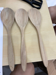 Fournisseur de cuillères en bois pour les acheteurs mondiaux avec des prix compétitifs et une coopération d'approvisionnement à long terme - Product Image 3