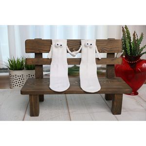Calzini Bianchi per Coppie con Mani Magnetiche per San Valentino, 1 Paio di Calzini Unici e Romantici - Product Image 1