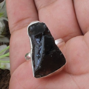 Bague Solitaire Classique Bohème Faite à la Main en Argent Sterling 925 avec Sertissage Bezel et Pierre Fumée, Certifiée Jaipur, Unisexe - Product Image 6