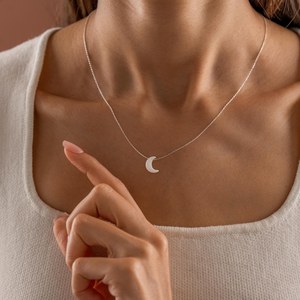 Collar de plata de ley 925 con luna creciente y ópalo, chapado en oro de 14 quilates, joyería de ópalo blanco y azul para mujer, regalo. - Product Image 3