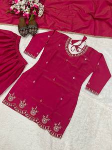 Ensemble de costume Sharara rose moderne pour femmes, avec dupatta brodé, style indien pakistanais, pour mariage et fêtes - Product Image 1