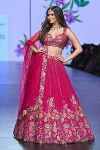 Ensemble Lehenga Choli en soie rose avec broderie Zari lourde, longueur au sol, réversible, tenue de mariage traditionnelle indienne et pakistanaise pour femmes - Product Image 4