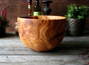 Bol à salade en bois écologique, cadeau de mariage, de Noël ou d'anniversaire pour elle ou lui, utilisation en cuisine - Product Image 5