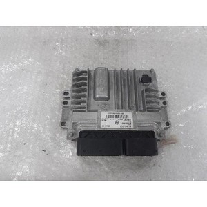 Unidad de Control del Motor Rodius I, II 2004-2018 Usada ORIGINAL 6715400732 - Product Image 1