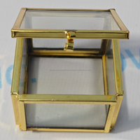 Boîte à bijoux moderne en laiton et verre, faite à la main, forme personnalisable, étui de présentation transparent pour bagues et pendentifs, organisateur élégant
