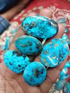 Lote de cabujones de turquesa persa natural al por mayor, lote de piedras preciosas de turquesa persa para la fabricación de joyas - Product Image 1