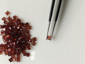 Natural Red <b>Garnet</b> 2.75MM Square Step Cut Best Quality Loose Gemstone For Jewelry Making - Product Image 3