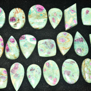 พลอยรูบี้ฟุชไซต์เกรดพรีเมียมทรงมาร์คีส์ สร้างในห้องปฏิบัติการ พร้อมสีสันเปลี่ยนแปลง เหมาะสำหรับทำเครื่องประดับ - Product Image 1