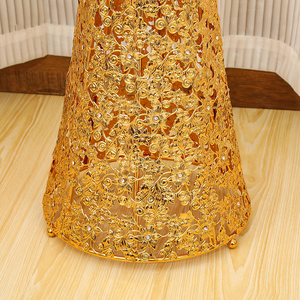 เตาเผากำยานโลหะขนาดใหญ่สไตล์อาหรับสำหรับโรงแรม ห้องนั่งเล่นหรูหรา กลิ่นหอมบาคูร์ กลิ่นไม้จันทน์ - Product Image 4