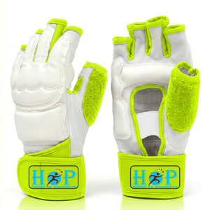 Guantes Ligeros de Taekwondo, Equipo de Protección para Manos con Tela Transpirable y Acolchado Absorbente de Impactos para Entrenamiento de Artes Marciales - Product Image 1