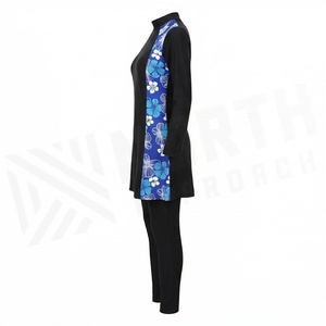 Ensemble de yoga 2 pièces imprimé papillon bleu avec finition dorée, body à col en V profond et jupe portefeuille longueur genou - Product Image 3