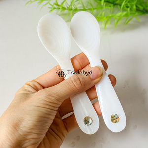 Cuchara con Incrustaciones de Madreperla Hecha a Mano, Elegante Accesorio para Mesa de Comedor por Tradebyd - Product Image 5