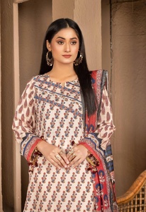 2025 césped y algodón Shalwar Kameez con adorno de costura en diferentes diseños hermosa colección para el verano - Product Image 6