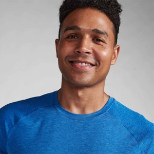 Men's Blue O-Neck Short Sleeve T-<b>Shirt</b> <b>100</b>% <b>Polyester</b> Jersey Regular Fit Solid Color Casual Style Breathable Knitted Fabric - Product Image 4