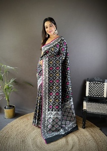 Saree indien en soie traditionnelle de haute qualité pour les fêtes de mariage 65 \ "Vente en gros pour femmes adultes - Product Image 4