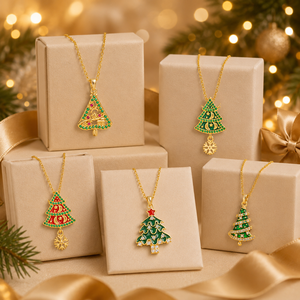 Collier pendentif sapin de Noël en acier titane couleur or avec émail et strass, bijoux de fête pour femme, cadeau de Noël - Product Image 3