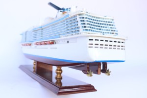 TROFEO MODELLO <span class=keywords><strong>NAVE</strong></span> CARNAVALLIZZANTE - Moderno Modello di <span class=keywords><strong>Nave</strong></span> da Crociera Americana in Legno Artigianale per Arredamento Casa, Oggetto da Collezione, Regalo Festa del Papà - Product Image 6