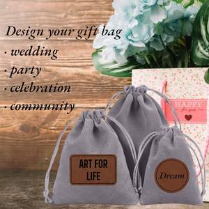 2025 personnalisé Tan ovale en cuir Patch cordon sacs-cadeaux 50 pièces Logo nom sur velours pochettes de rangement 6X8 pouces - Product Image 4