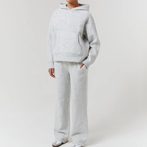 Dernières tendances : Ensembles de survêtements pour femmes les plus vendus, faible MOQ, ensembles de survêtements pour femmes très tendance, 100 % coton, services OEM ODM - Product Image 3