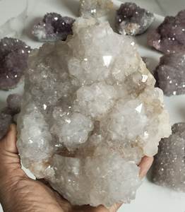 Améthyste blanche en grappe, minéraux de la meilleure qualité, géode d'Inde, Jalgao, Maharashtra - Product Image 1