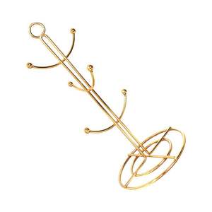 Portavasos de hierro de inspiración antigua con acabado rústico y detalles artesanales para exhibir en una mesa de cocina clásica. - Product Image 1