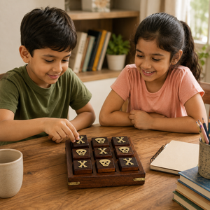 Jeu de Tic Tac Toe Pirate Skull & Bones |   Jeu de société de stratégie en bois fait main |   Jeu de société familial haut de gamme pour enfants et adultes - Product Image 2