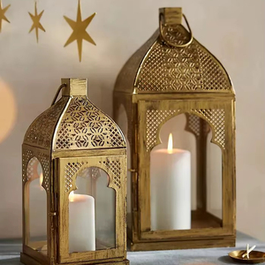 Centre de table élégant en métal pour la décoration du Ramadan, avec un design de lanterne élégant, pour une ambiance Ramadan Kareem. - Product Image 1