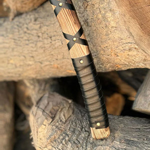 Hacha Vikinga Industrial Personalizada, Diseño Nórdico Tradicional, Cabeza de Acero, Mango de Madera, Envoltura de Cuero, Uso en Supervivencia, Decoración Artesanal - Product Image 5