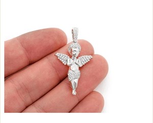 จี้เงินแท้ 925 ชุบทองประดับเพชรโมอิสซาไนต์รูปปีกนางฟ้าเด็กน้อย ดีไซน์สัญลักษณ์แห่งความสงบสุข ของ SHRAMAN JEWELS  ปรับความยาวได้ เหมาะสำหรับทั้งชายและหญิง - Product Image 4