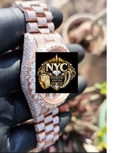 Montre unisexe de luxe Diamond Empire en acier inoxydable avec accents en moissanite, cadran carré en cristal, analogique-numérique, mécanique - Product Image 1