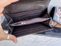 Dompet Clutch Kulit Sapi Asli Ukiran Tangan Vintage Model Terbaru 2026, Bergaya, Penutup Kancing, Serbaguna untuk Sehari-hari dan Acara Malam
