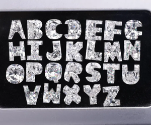 Diamant de laboratoire en forme d'alphabet, taille unique, diamant CVD certifié IGI pour bagues de mariage et de fiançailles - Product Image 1