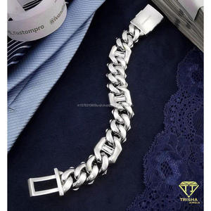 กำไลข้อมือคิวบาแบบบาแกตต์หรูหราประดับเพชรแล็บโกรว์ทั้งเส้น พร้อมดีไซน์ลิงค์แบบไอซ์เอาท์เต็มเส้น และงานฝีมือชั้นเยี่ยม - Product Image 5