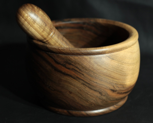 Ensemble de mortier et pilon en bois de qualité supérieure |   Moulin à épices en bois naturel |   Broyeur d'herbes |   Outil de broyage pour la cuisine - Product Image 6